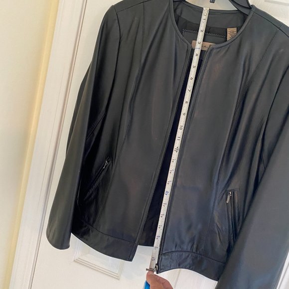 i.e. Black 100% Leather Jacket - Picture 11 of 12